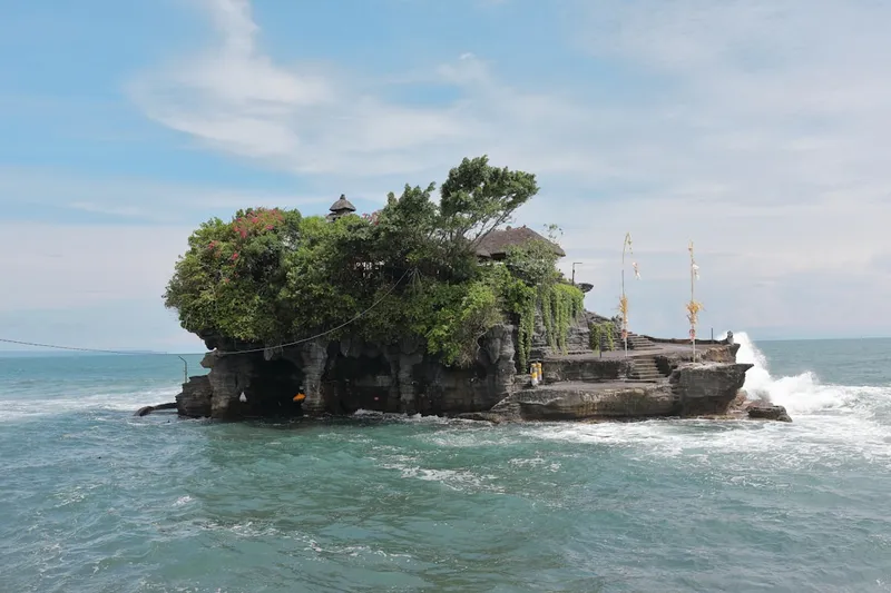 Amed snorkling