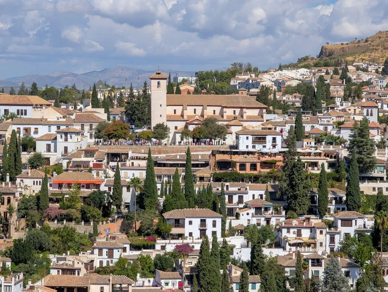 Las Alpujarras vita byar i Sierra Nevadas södra sluttningar