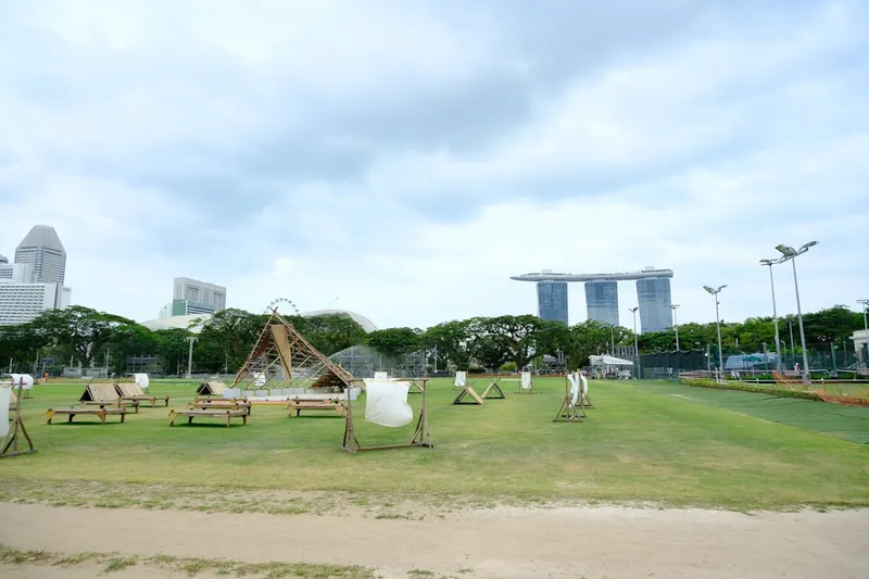 Marina Bay Sands tre torn med båtformad SkyPark på toppen i Singapore