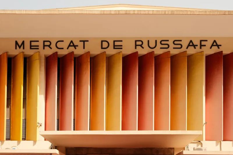 Russafa Valencia trendig stadsdel med tapasbarer och street art