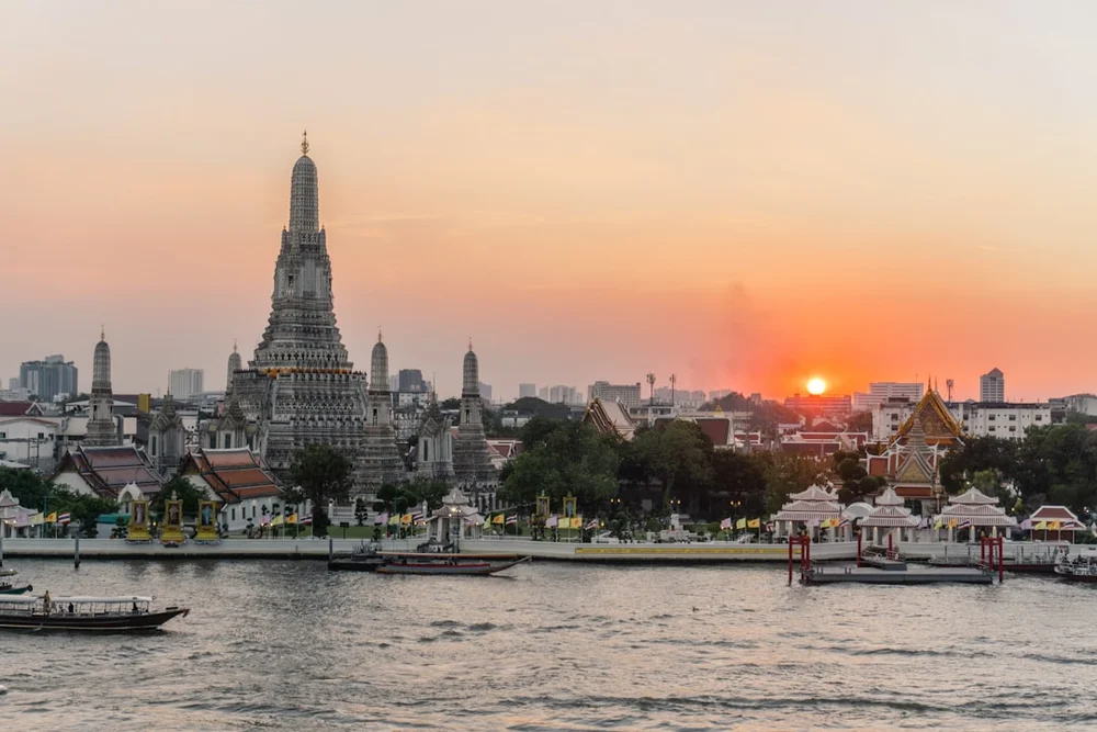 Wat Arun Bangkok solnedgång över floden
