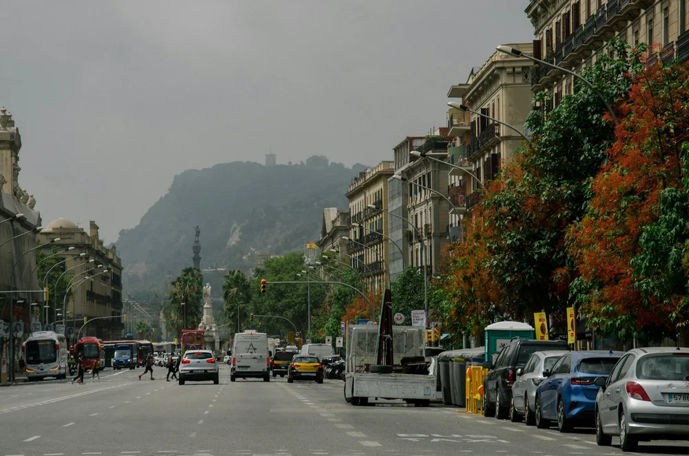 Montjuïc Barcelona med Font Màgica och stadsutsikt