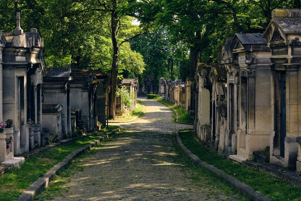 Père Lachaise kyrkogård Paris gravmonument
