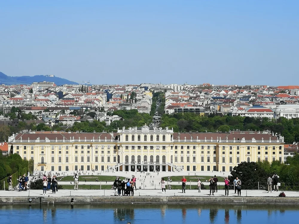 Schönbrunn slott Wien trädgård